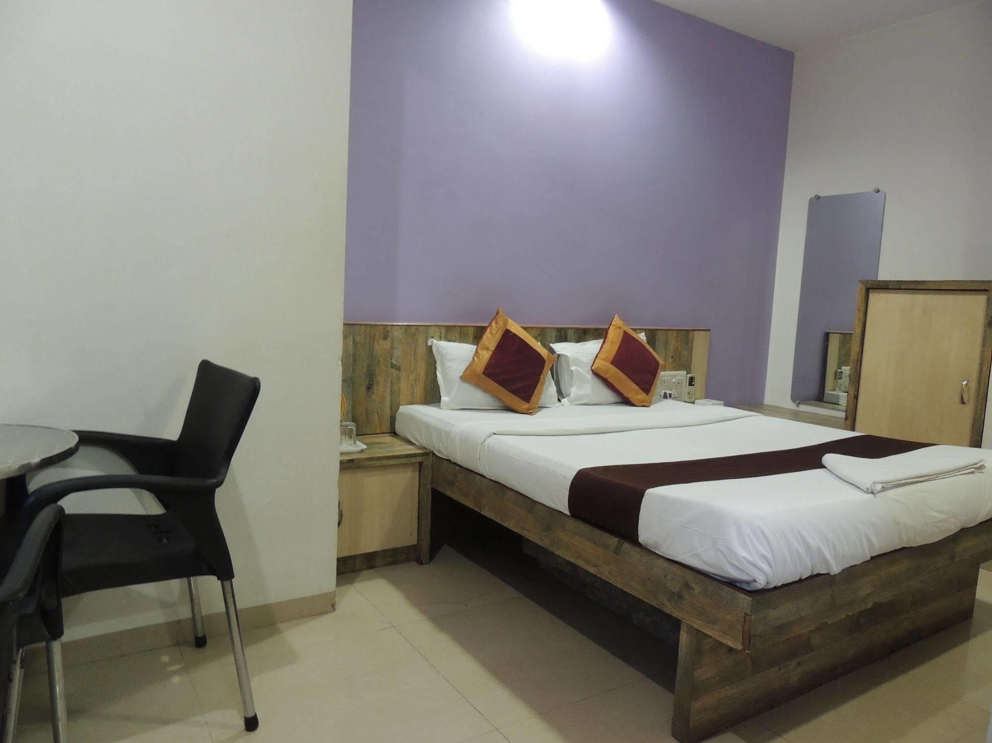 Fabhotel Galaxy Suite Mumbai Dış mekan fotoğraf