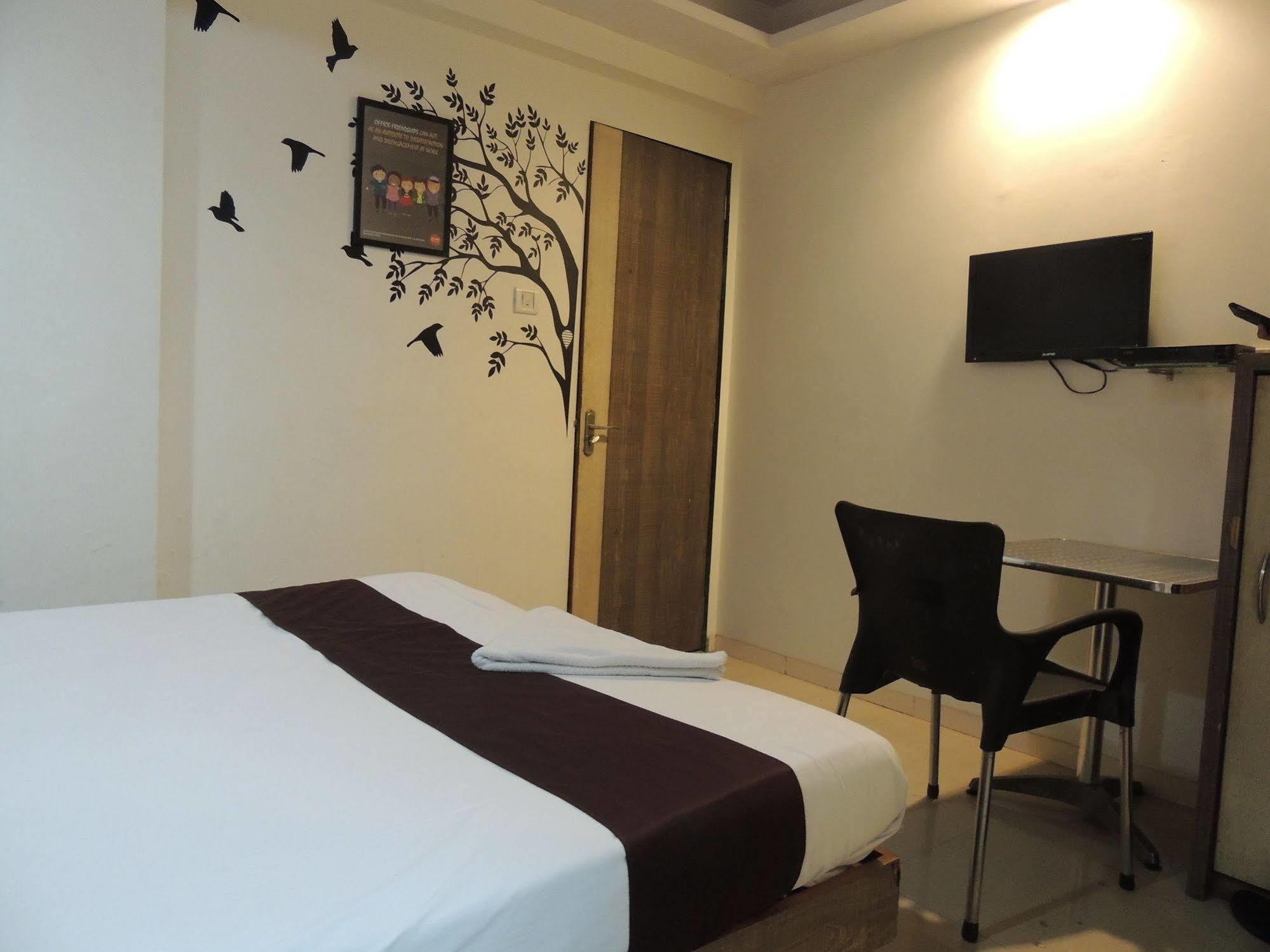Fabhotel Galaxy Suite Mumbai Dış mekan fotoğraf